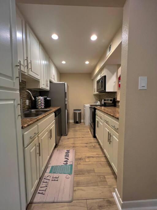 Beautiful/Spacious 2 Bedroom Houston Near Galleria Zewnętrze zdjęcie